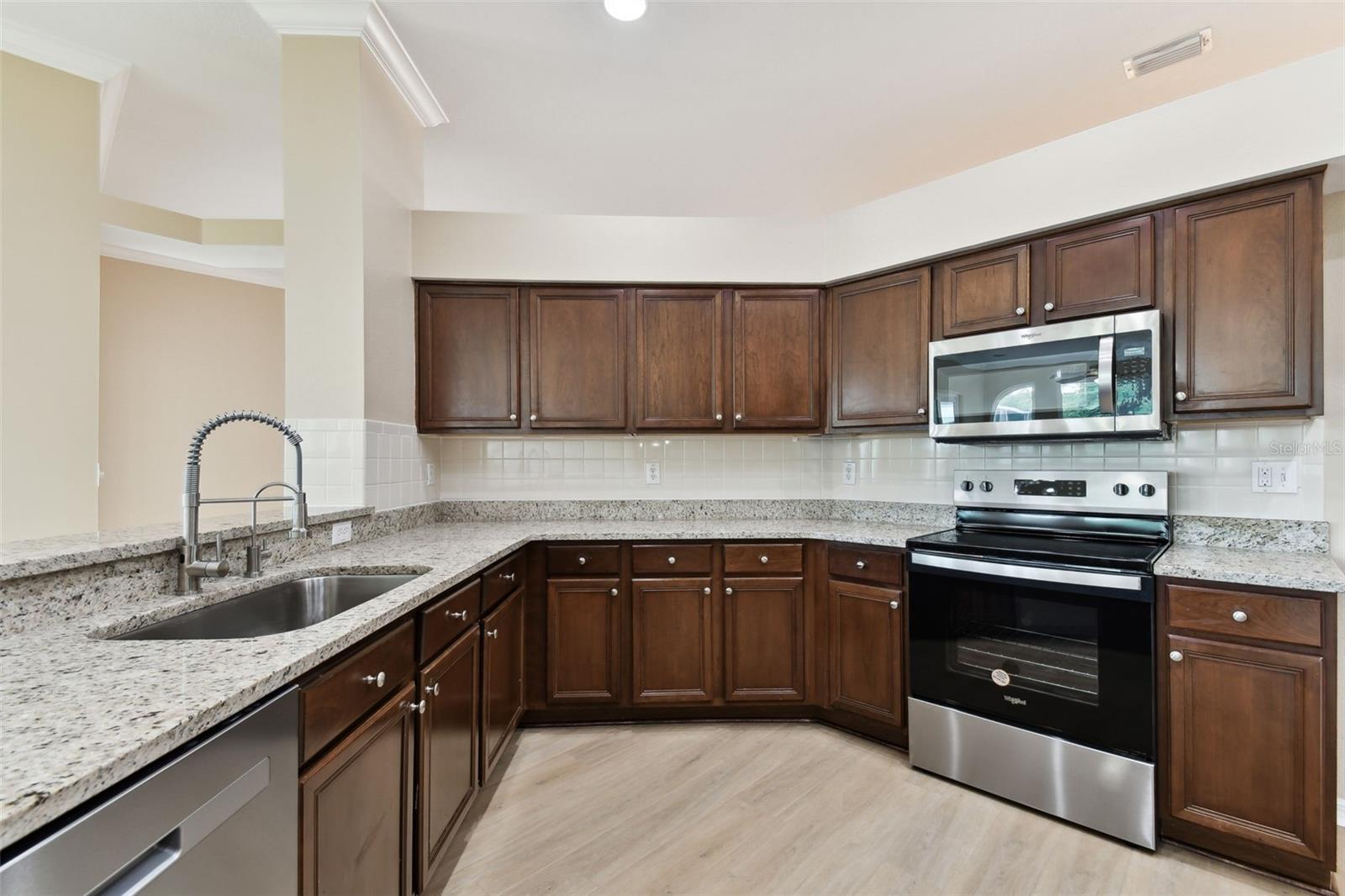 Image 16 of 60 For 5321 Silver Charm Terrace
