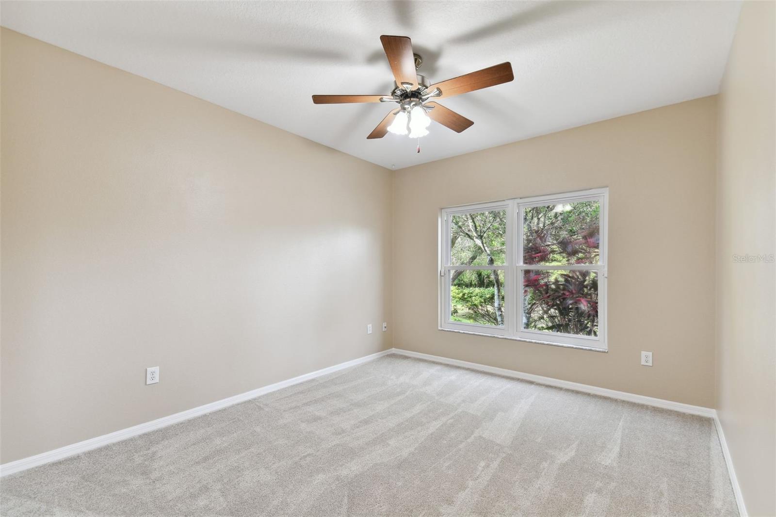 Image 39 of 60 For 5321 Silver Charm Terrace