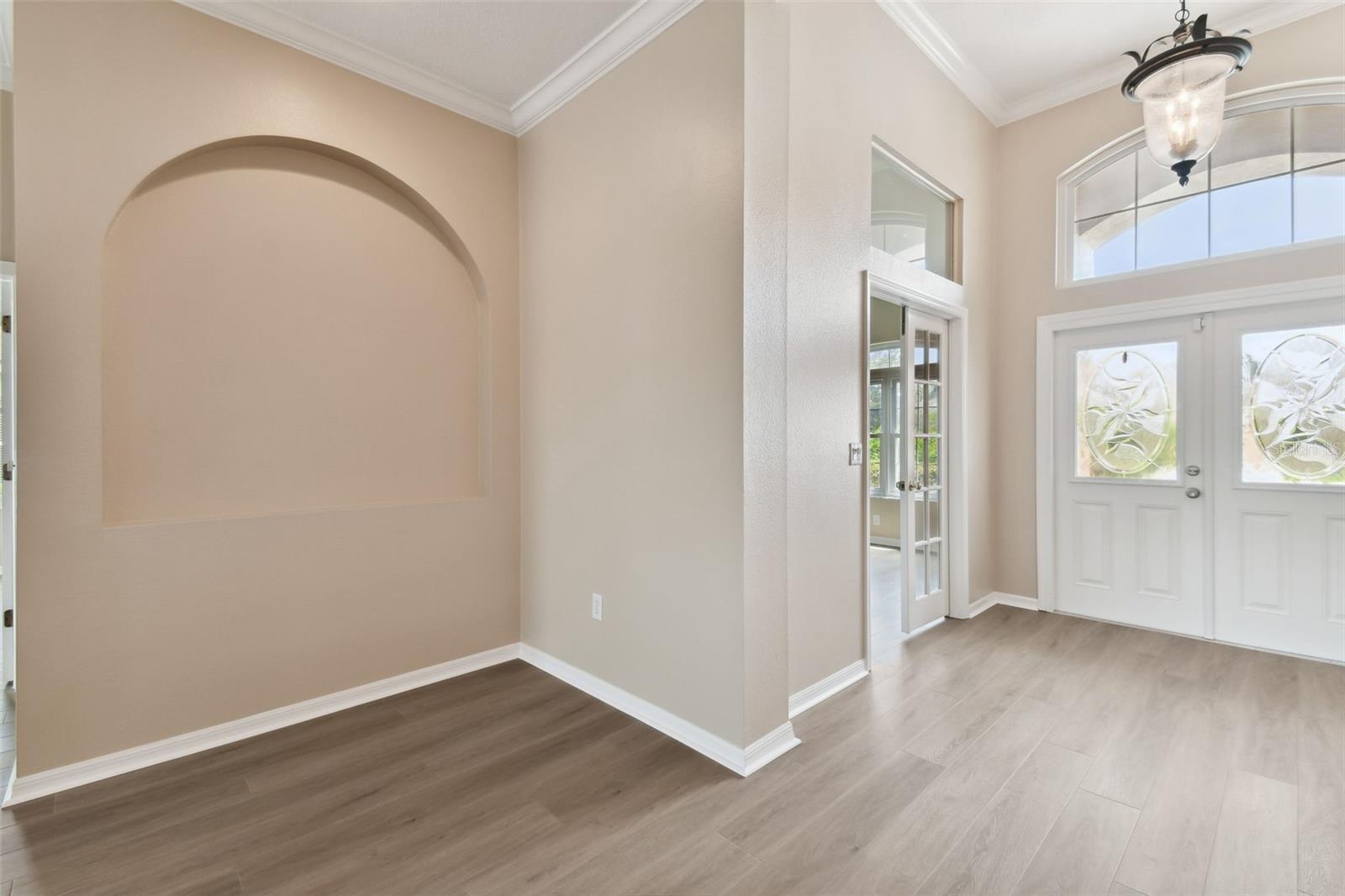Image 4 of 60 For 5321 Silver Charm Terrace