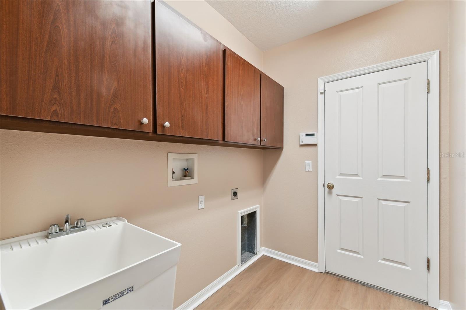 Image 46 of 60 For 5321 Silver Charm Terrace