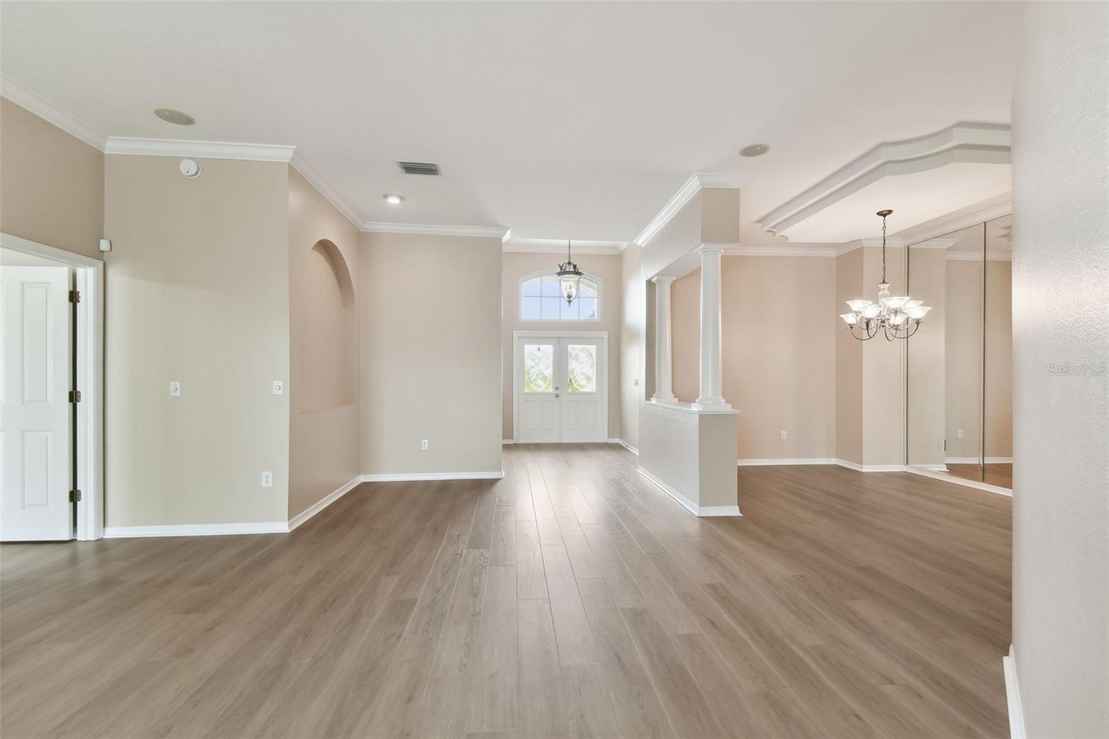 Image 5 of 60 For 5321 Silver Charm Terrace