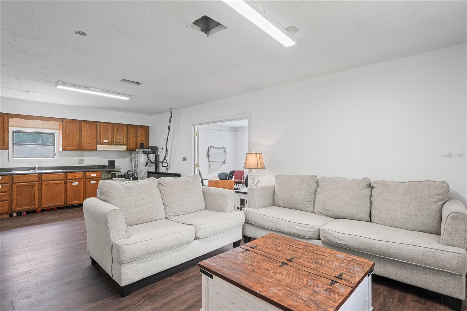 Image 20 of 91 For 16331 Cortez Boulevard