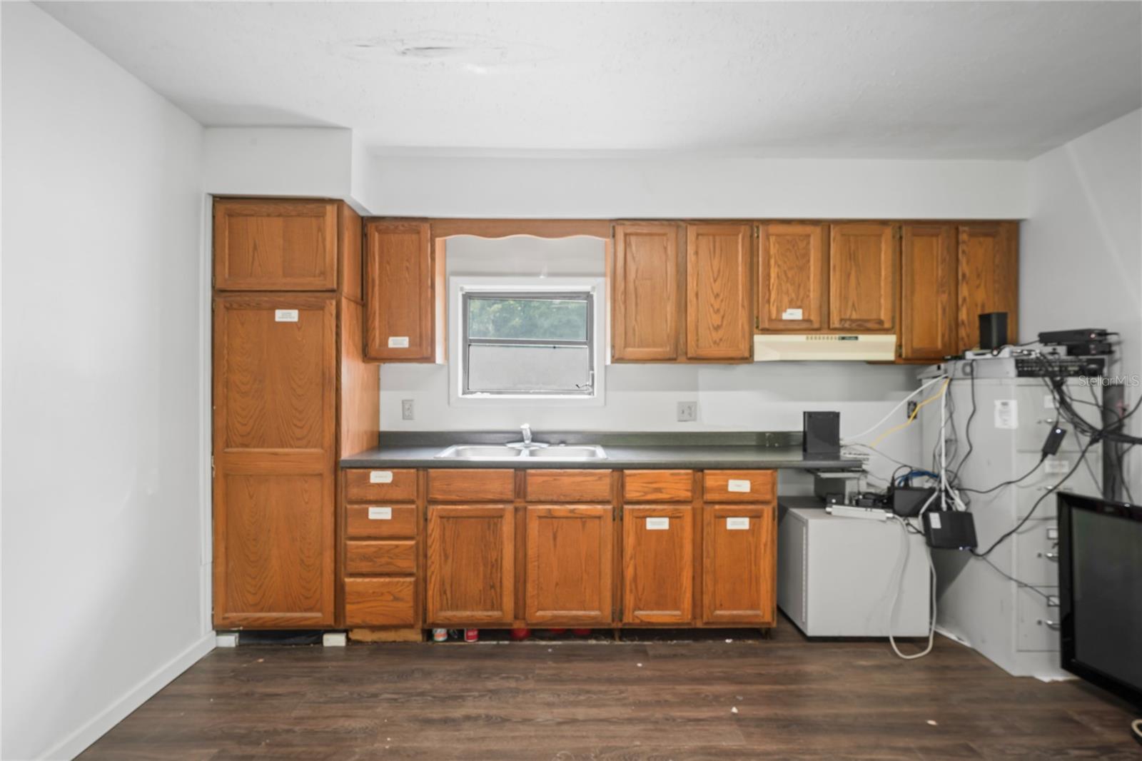 Image 21 of 91 For 16331 Cortez Boulevard