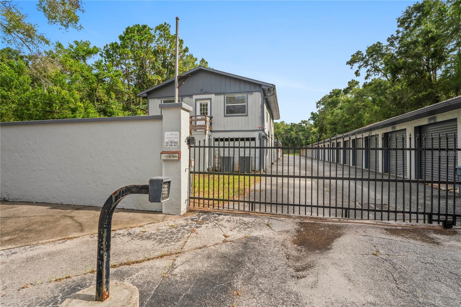 Image 30 of 91 For 16331 Cortez Boulevard