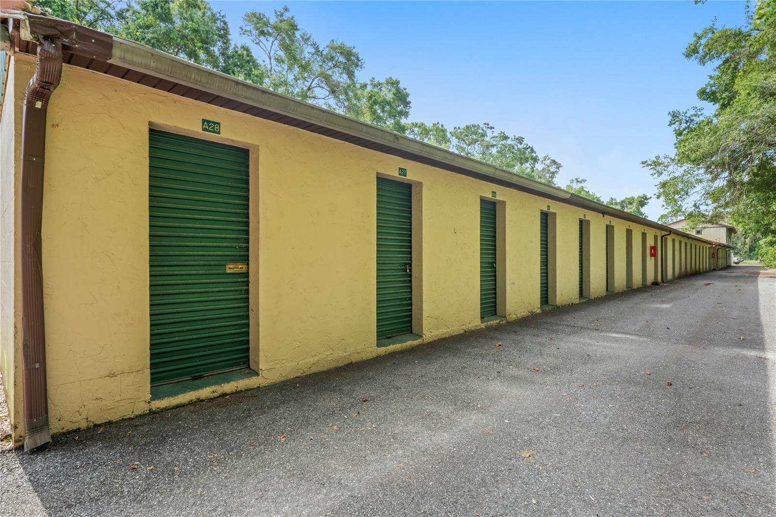 Image 37 of 91 For 16331 Cortez Boulevard
