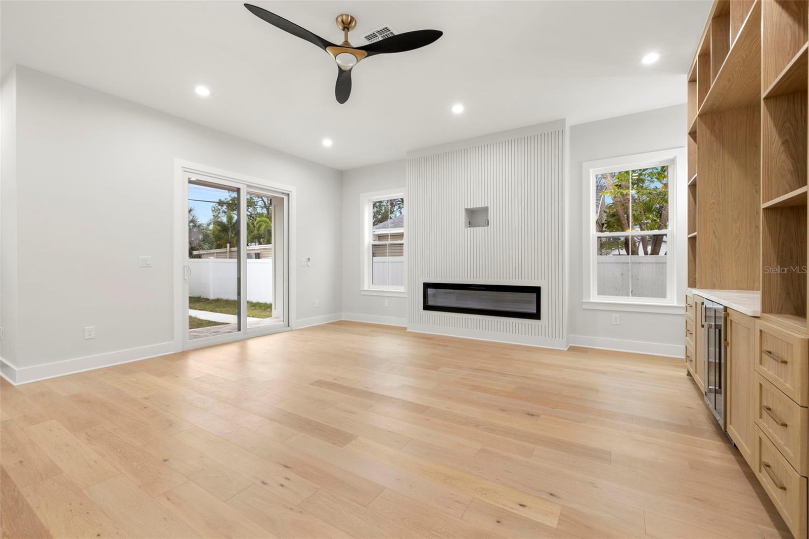 Image 33 of 38 For 782 48th Avenue N