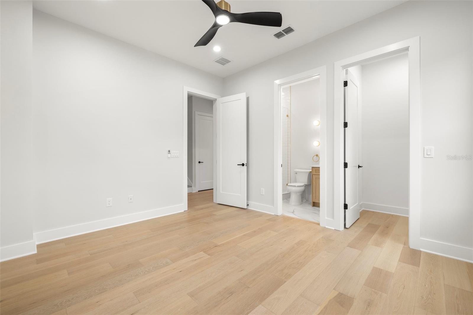Image 36 of 38 For 782 48th Avenue N