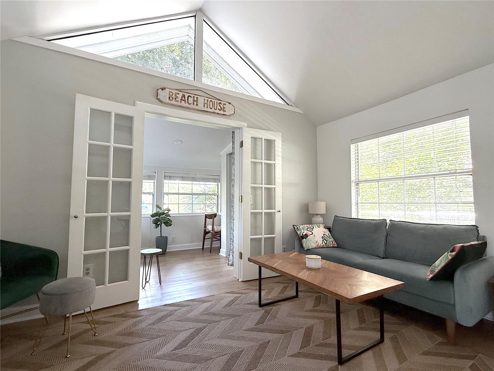 Image 4 of 56 For 5313 26th Avenue S