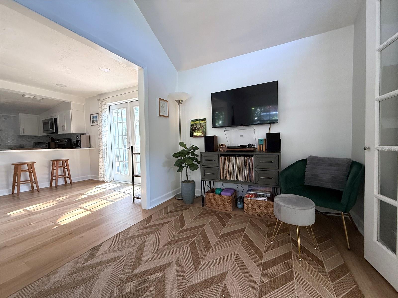 Image 7 of 56 For 5313 26th Avenue S