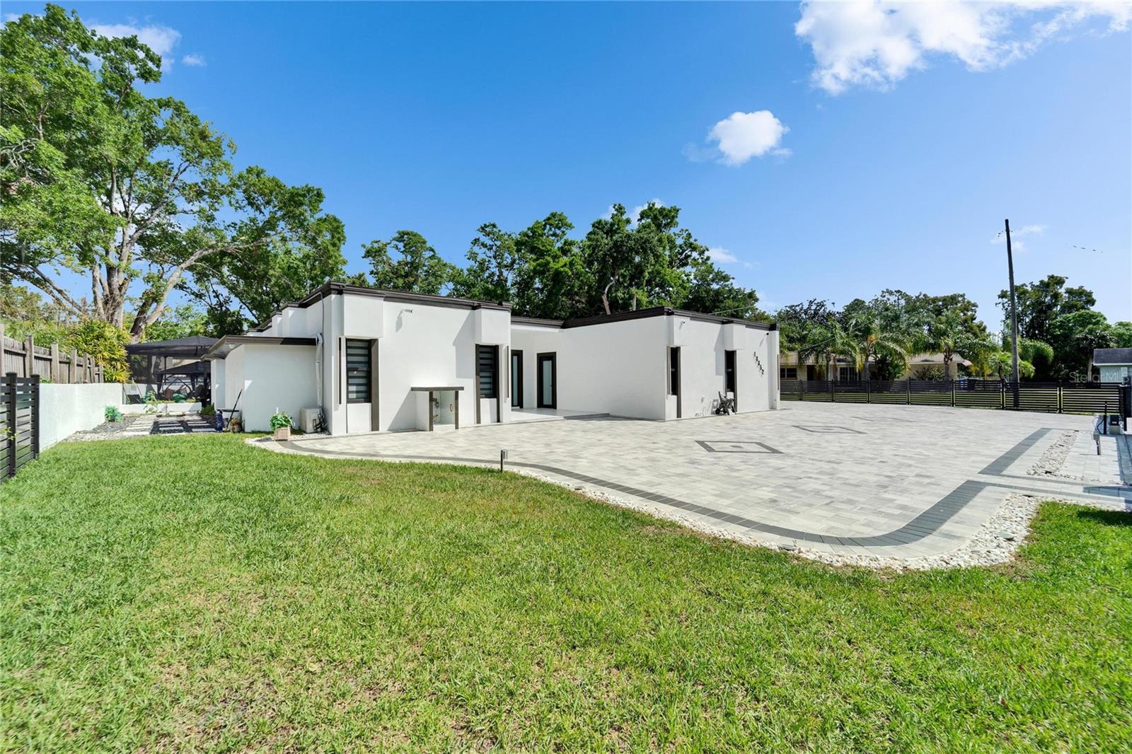 Image 10 of 100 For 18852 Tracer Drive