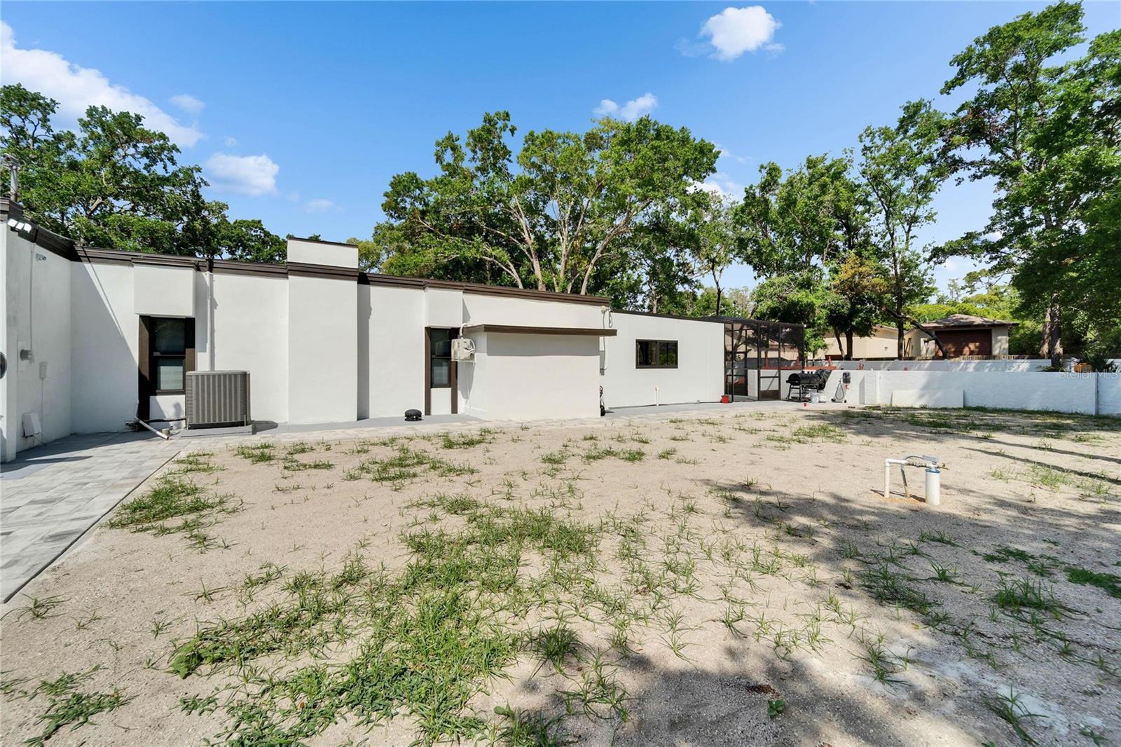 Image 14 of 100 For 18852 Tracer Drive