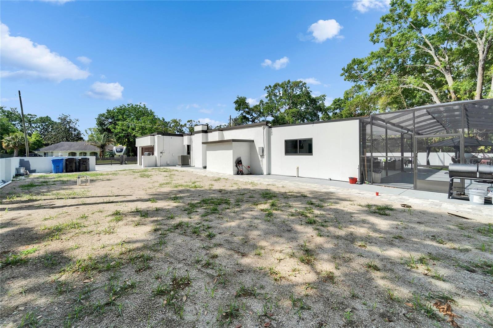 Image 15 of 100 For 18852 Tracer Drive