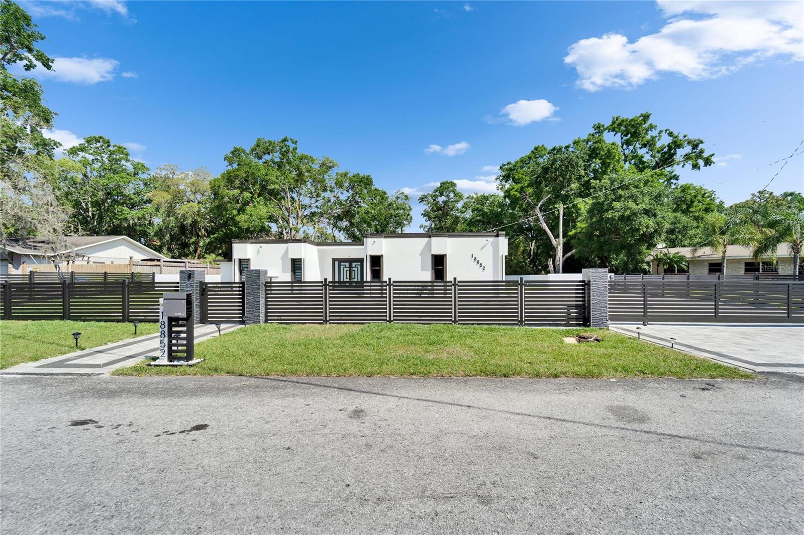 Image 5 of 100 For 18852 Tracer Drive