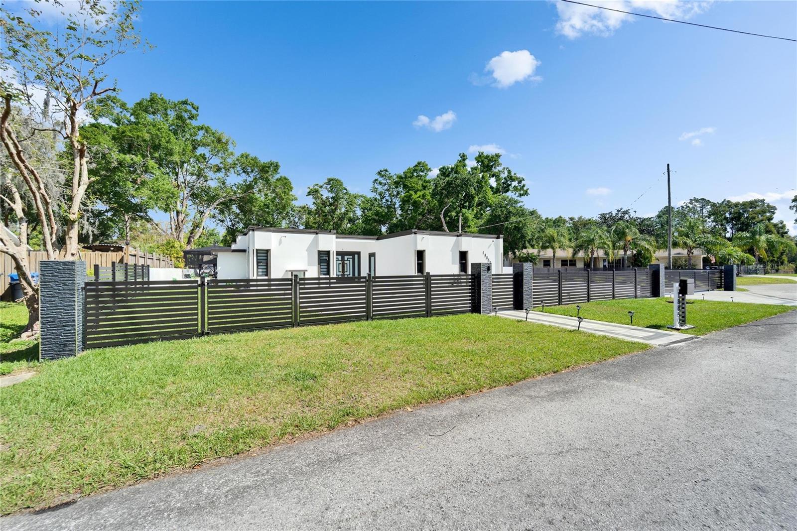Image 7 of 100 For 18852 Tracer Drive