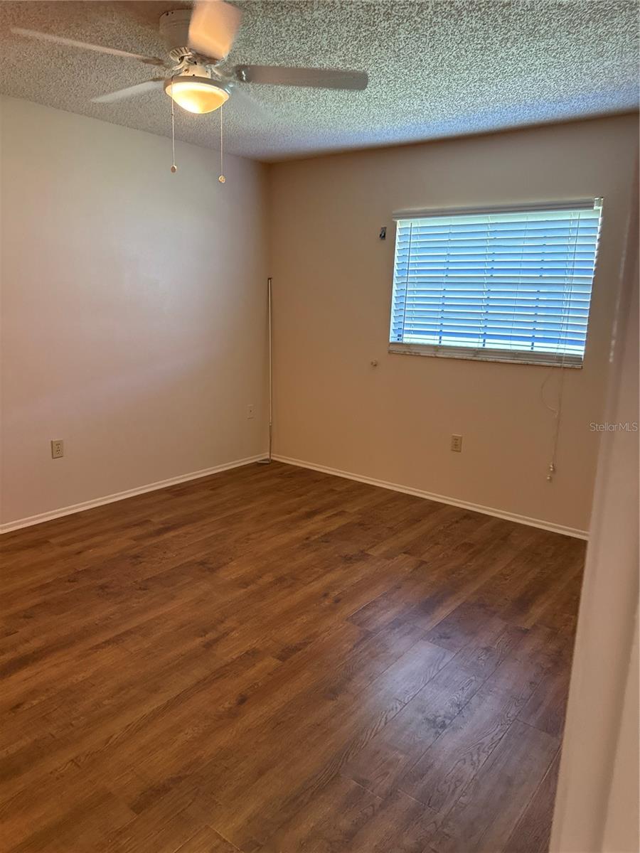 Image 21 of 29 For 13250 Ridge Road 1-6