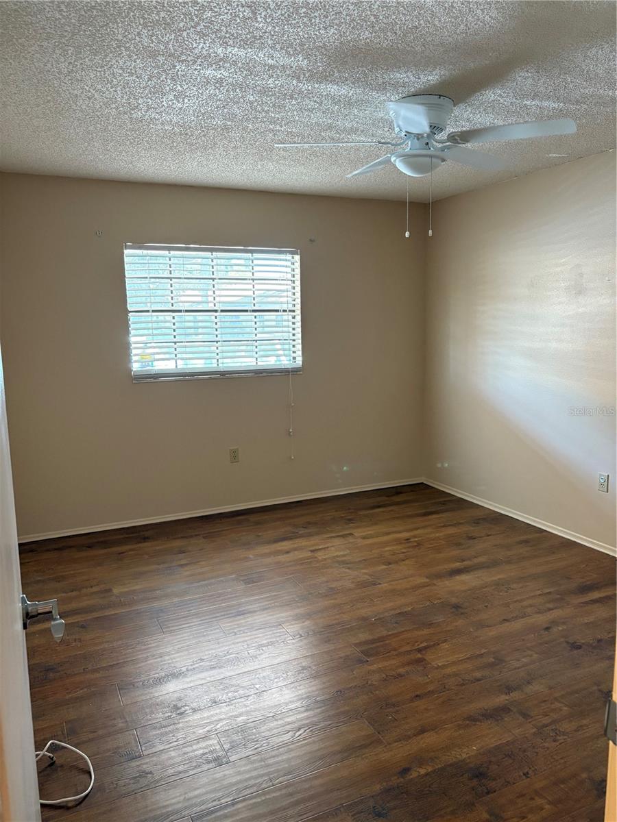 Image 22 of 29 For 13250 Ridge Road 1-6