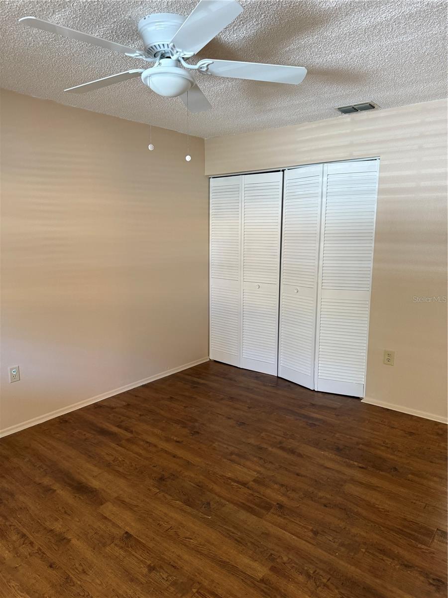 Image 23 of 29 For 13250 Ridge Road 1-6
