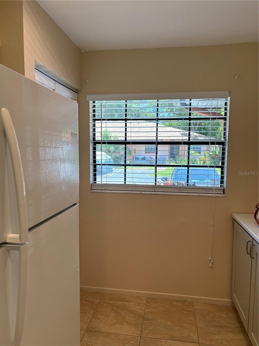 Image 8 of 29 For 13250 Ridge Road 1-6