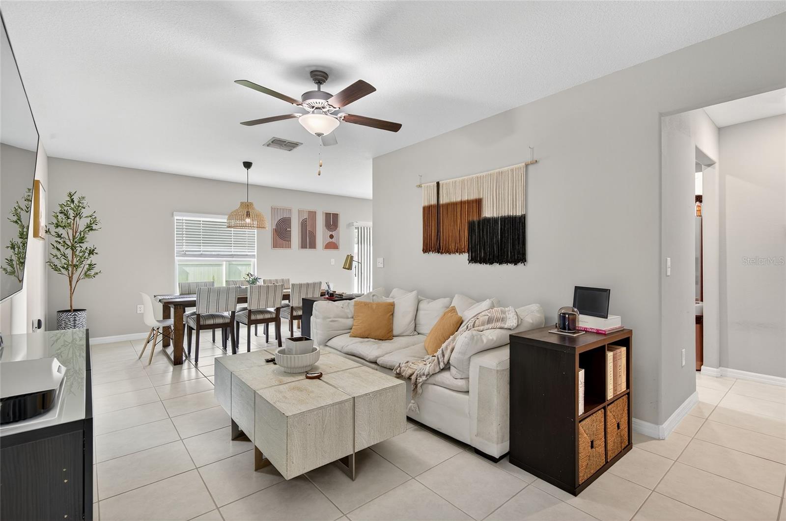 Image 8 of 63 For 7225 Spring Snowflake Avenue