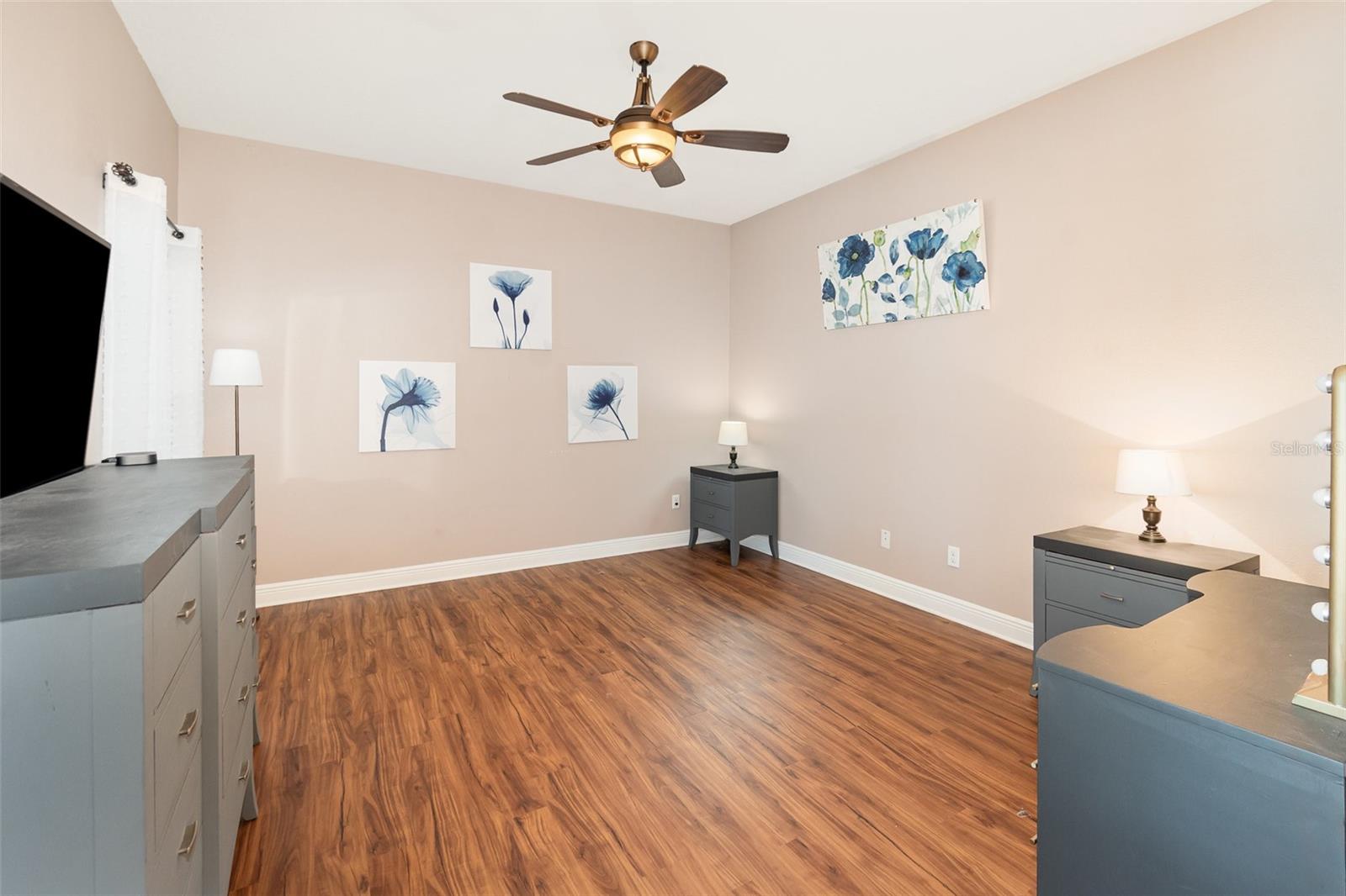 Image 11 of 28 For 1395 Alston Bay Boulevard