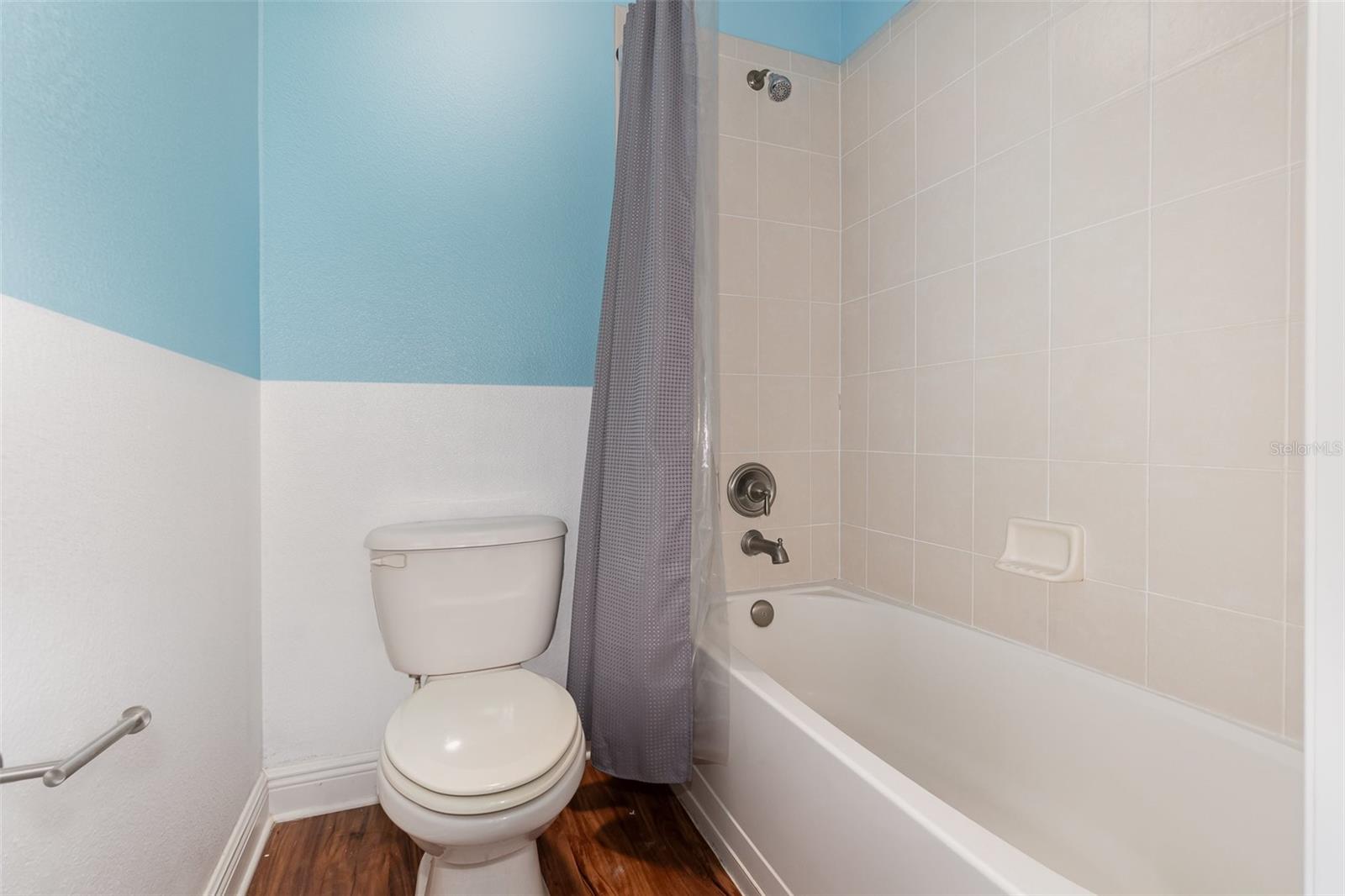 Image 18 of 28 For 1395 Alston Bay Boulevard