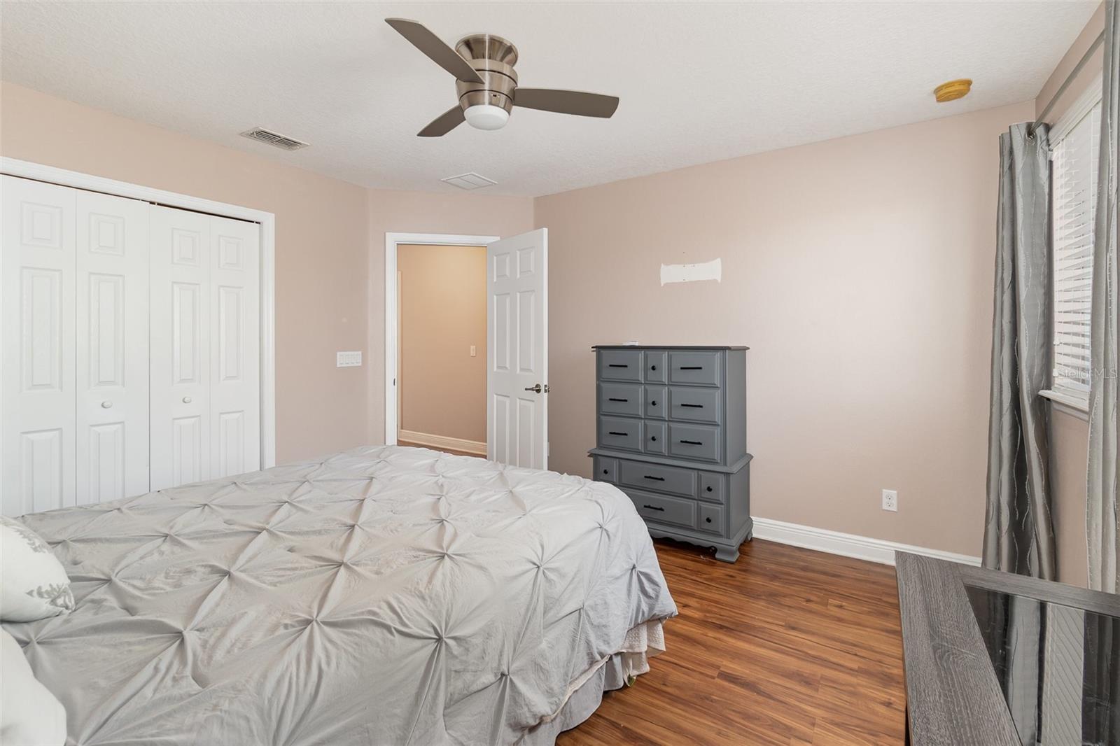 Image 20 of 28 For 1395 Alston Bay Boulevard