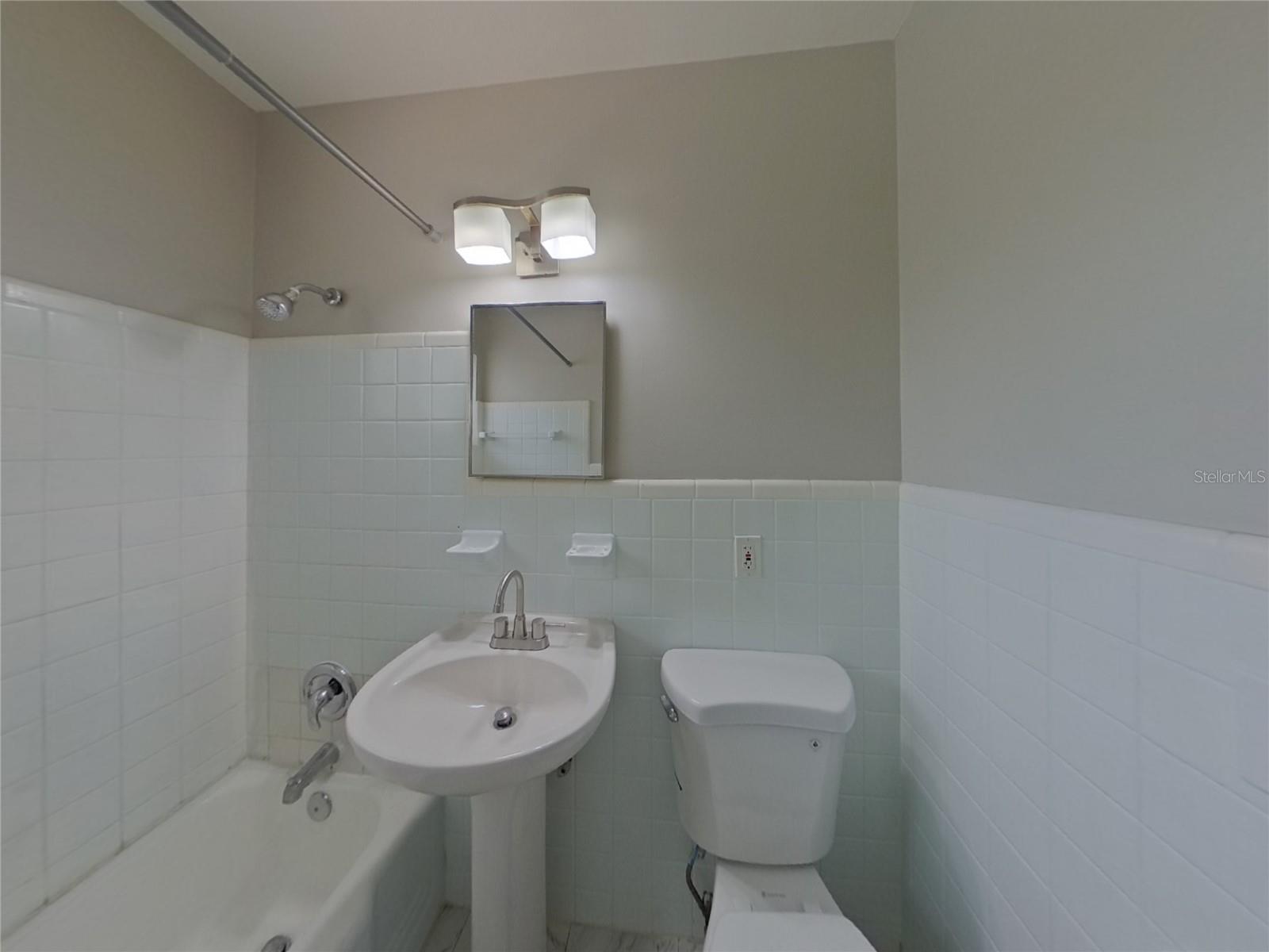 Image 14 of 16 For 4129 2nd Avenue N