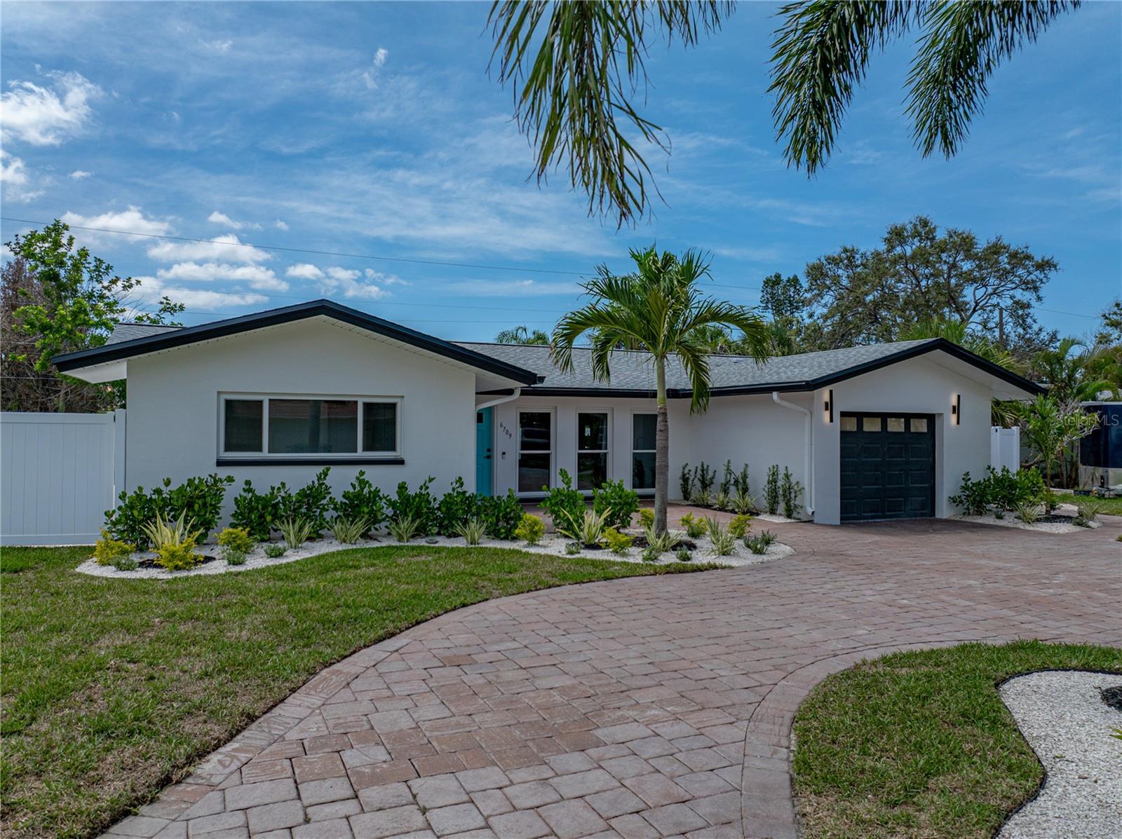 Image 5 of 98 For 6709 Cardinal Drive S