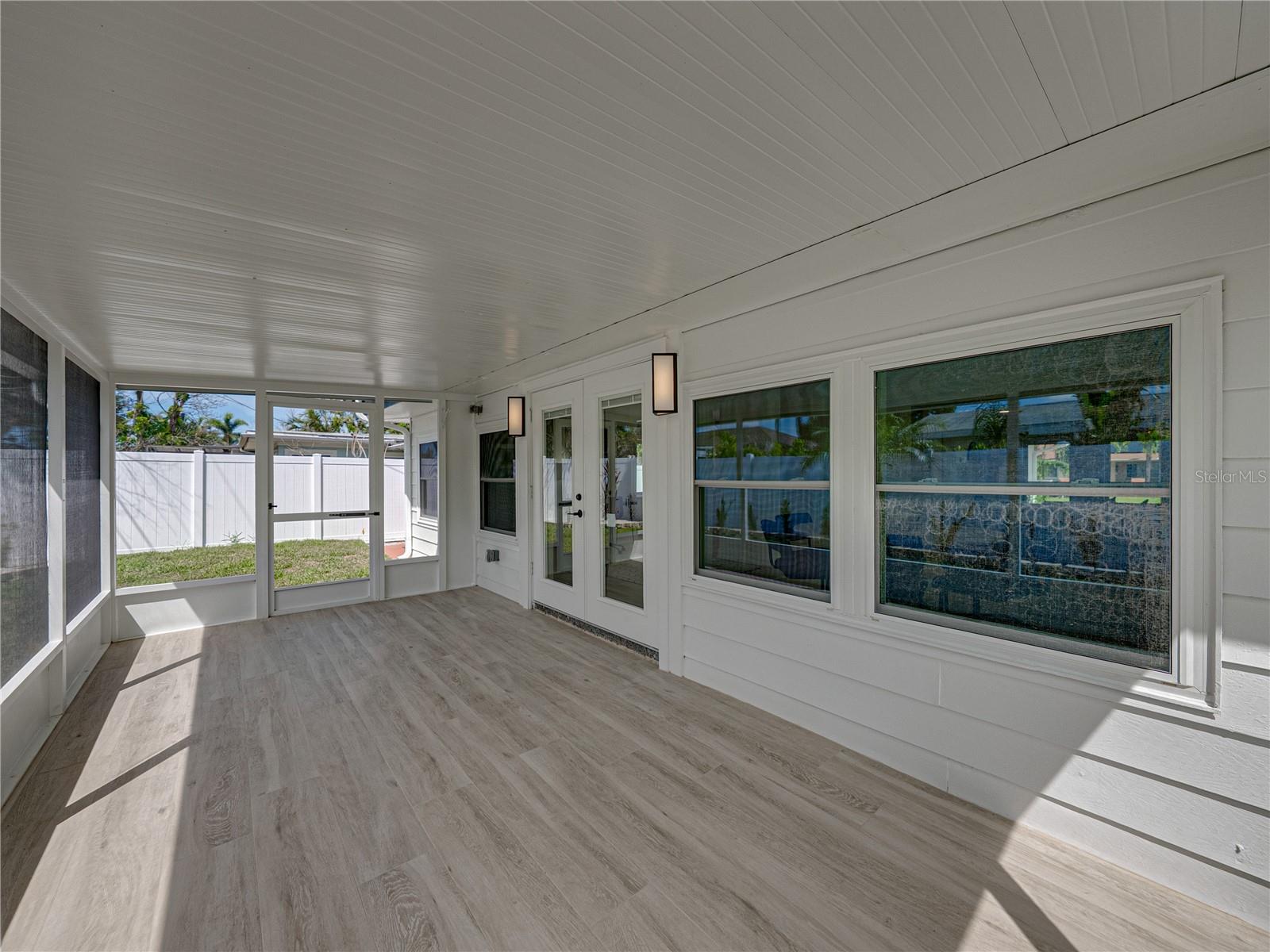 Image 70 of 98 For 6709 Cardinal Drive S