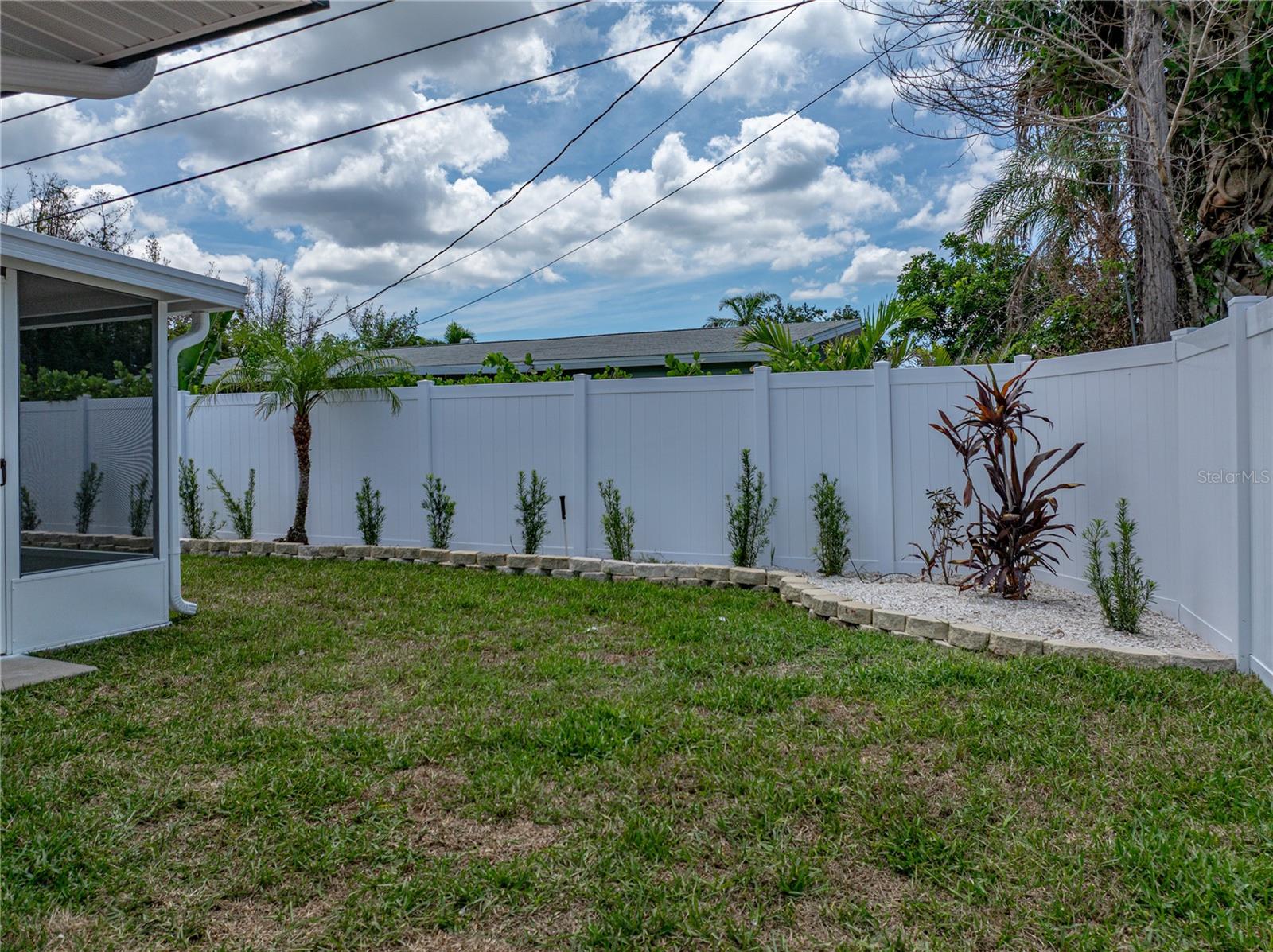 Image 79 of 98 For 6709 Cardinal Drive S