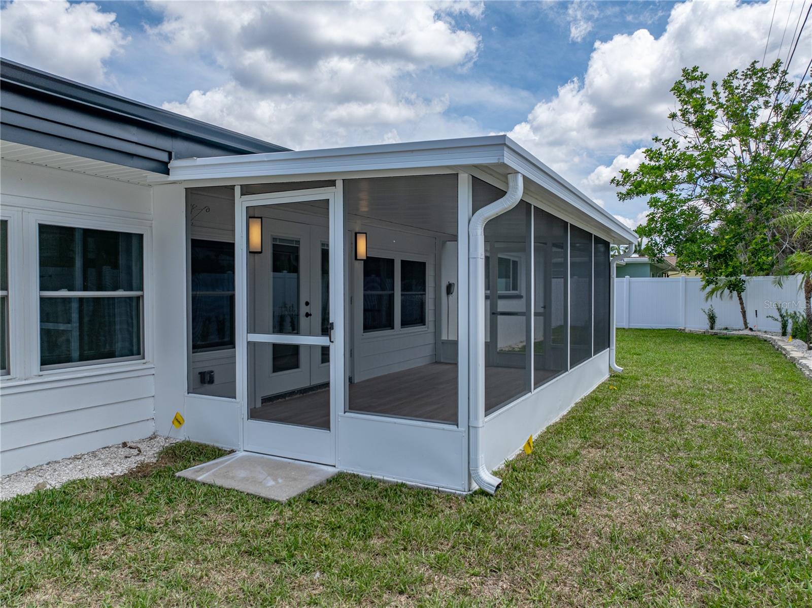 Image 82 of 98 For 6709 Cardinal Drive S