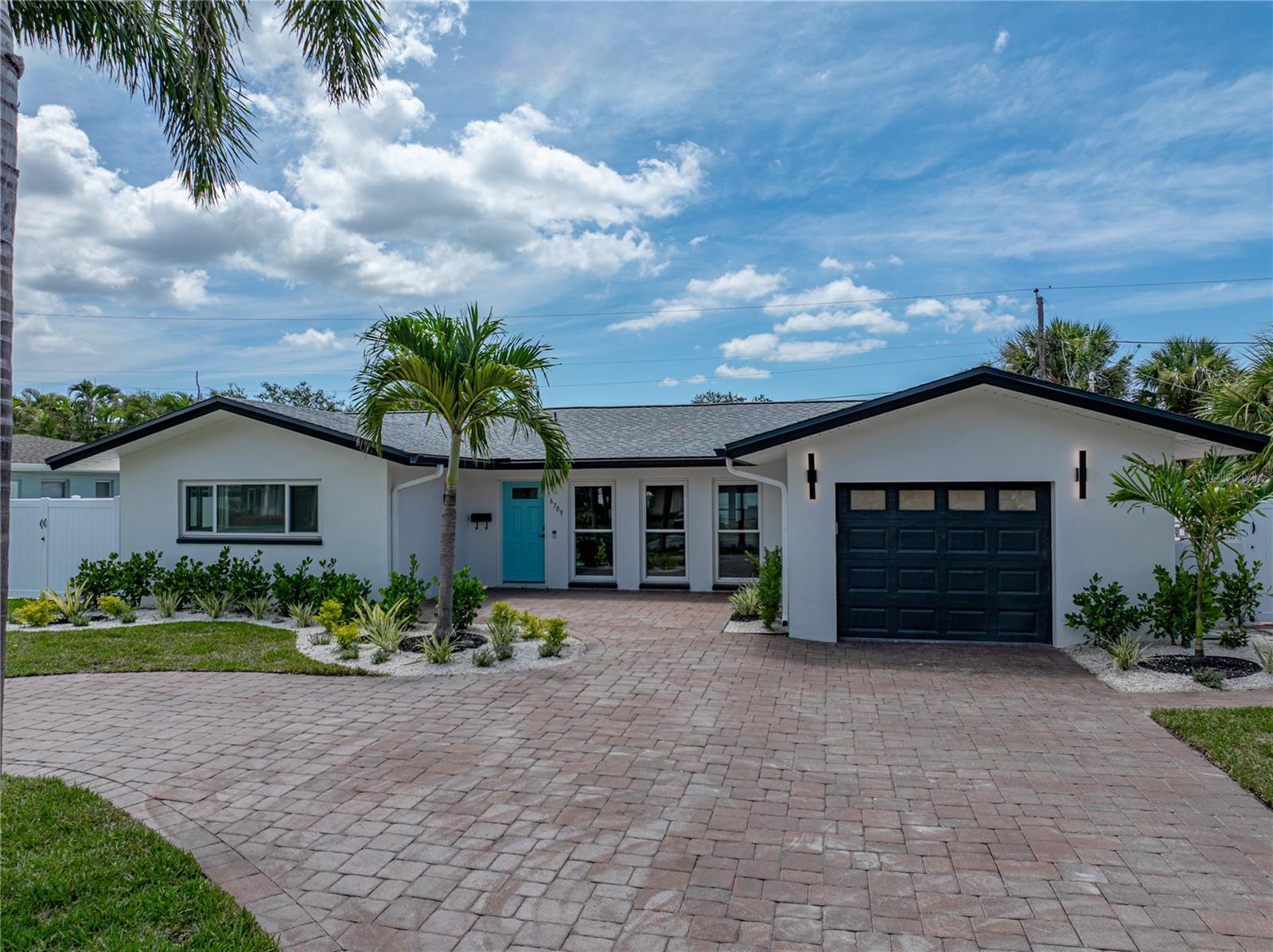 Image 9 of 98 For 6709 Cardinal Drive S