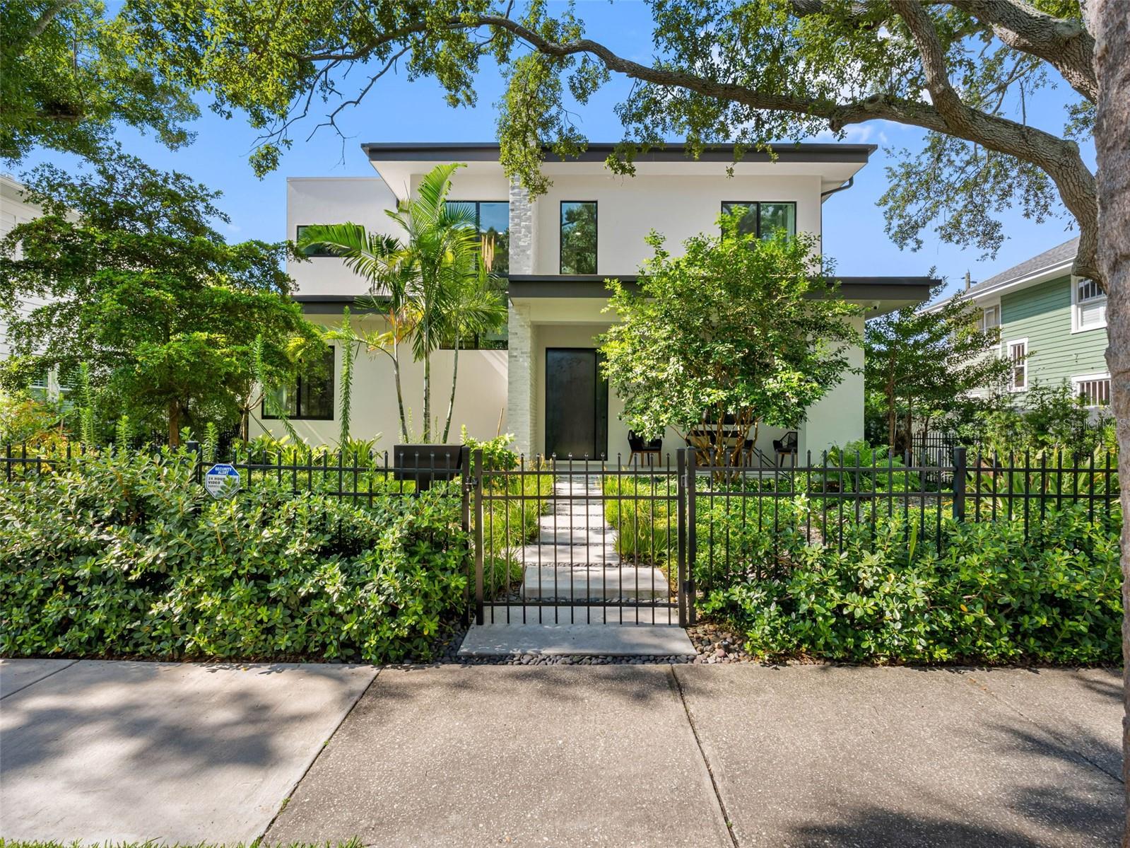 Details for 526 16th Avenue Ne, ST PETERSBURG, FL 33704