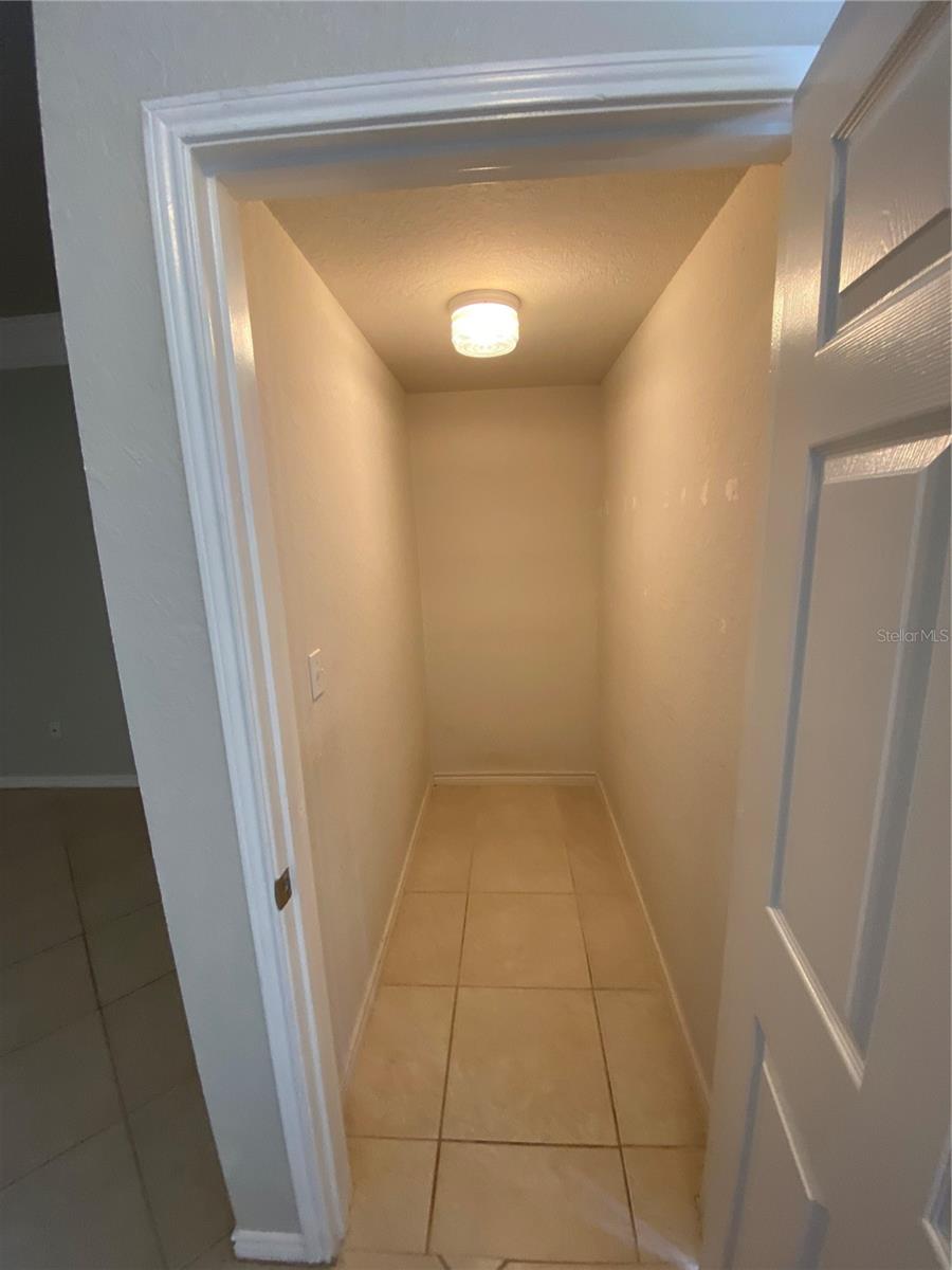 Listing photo id 12 for 4323 Bayside Village Drive 309