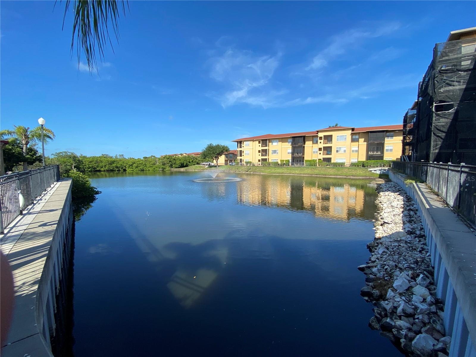 Listing photo id 15 for 4323 Bayside Village Drive 309