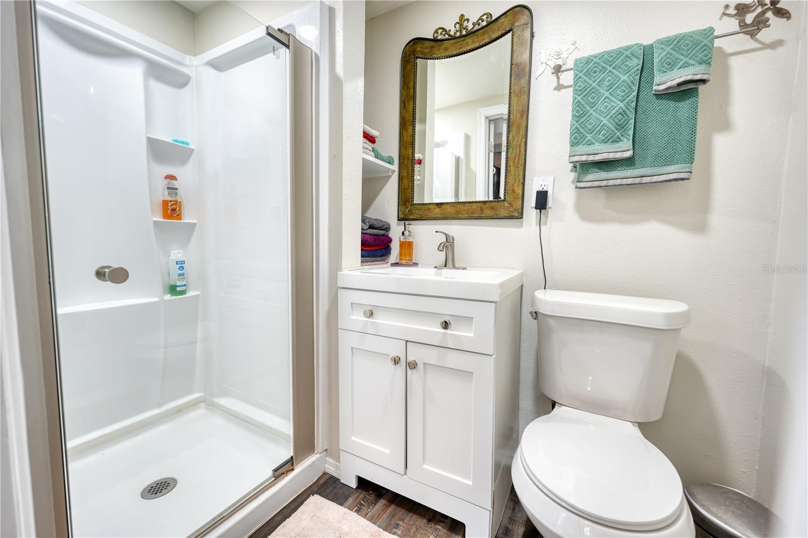Image 21 of 25 For 735 26th Avenue S