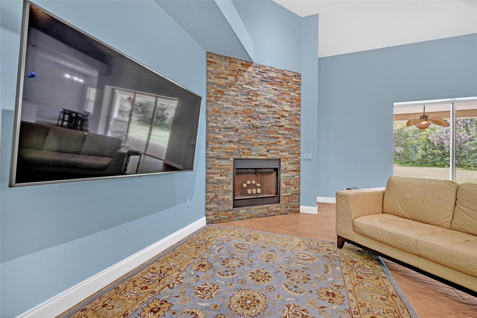 Listing photo id 13 for 9824 Brantley Road