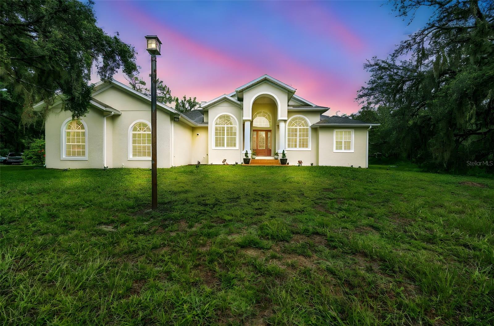 Listing photo id 0 for 9824 Brantley Road