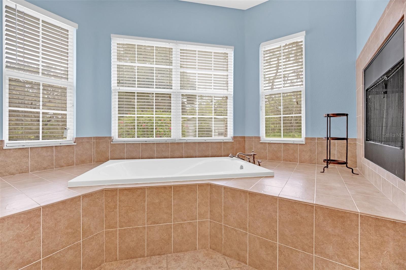 Listing photo id 18 for 9824 Brantley Road