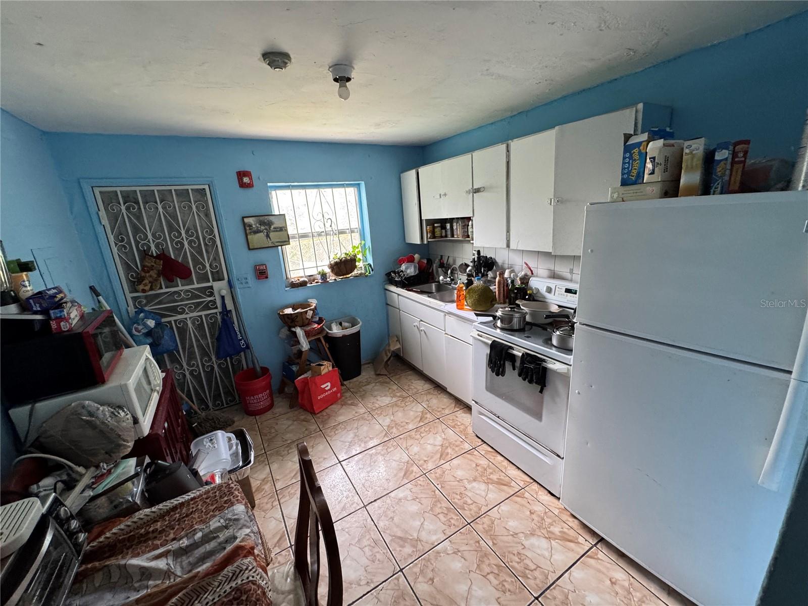 Image 13 of 27 For 6951 5th Court
