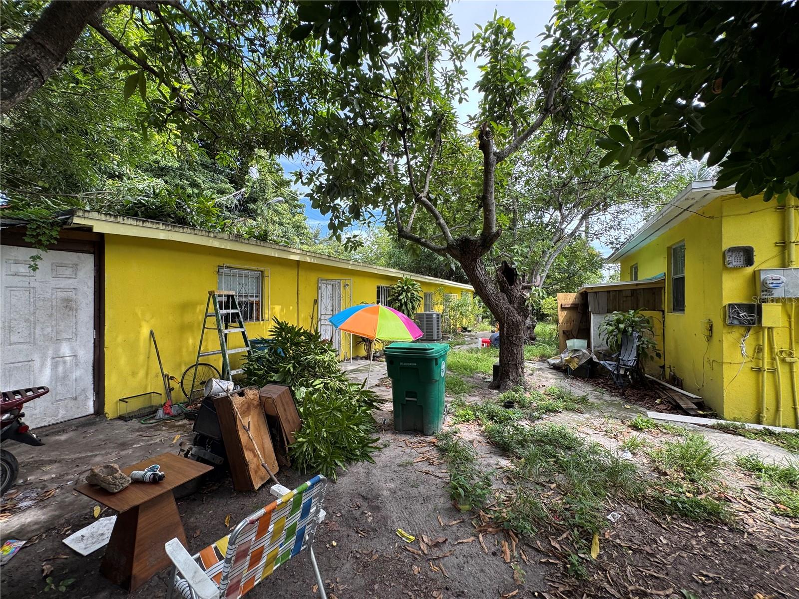 Image 16 of 27 For 6951 5th Court