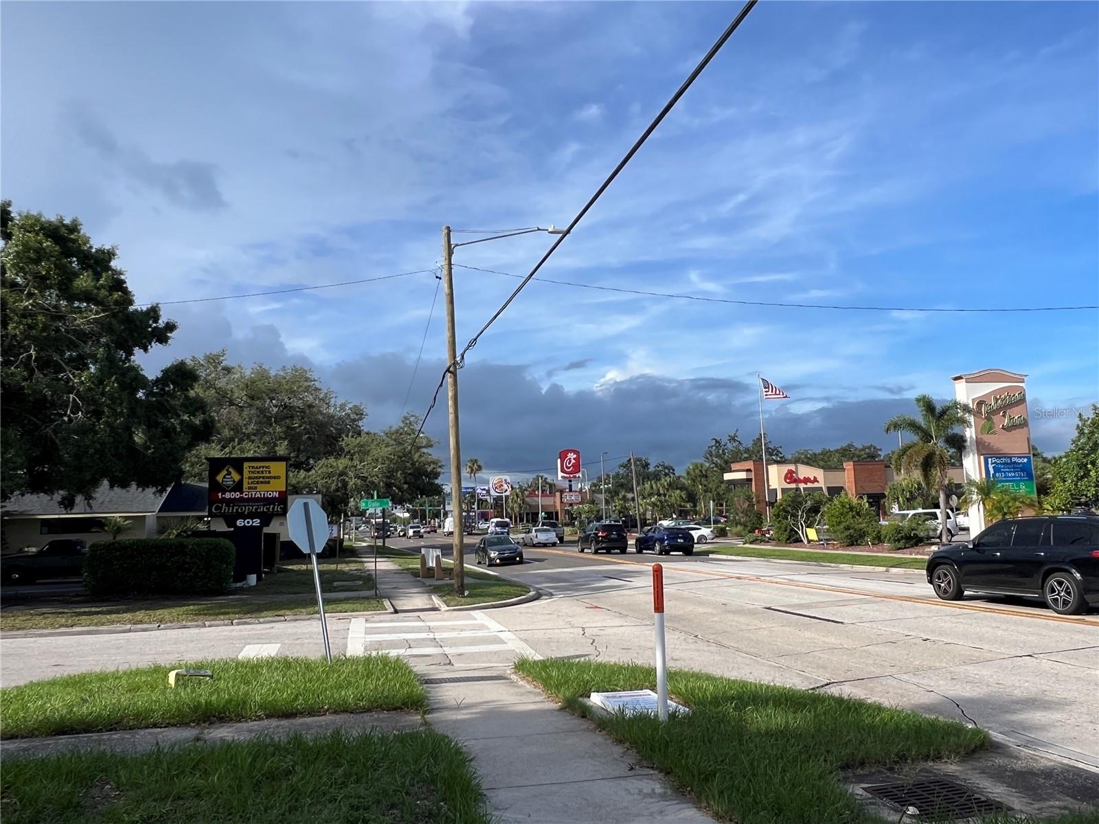 Listing photo id 8 for 512 Dale Mabry Highway