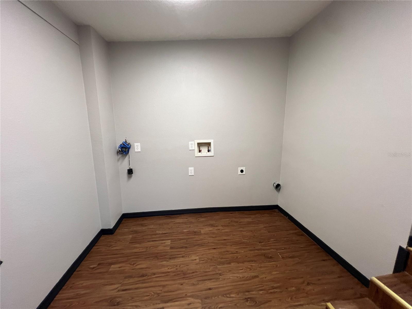 Listing photo id 16 for 512 Dale Mabry Highway