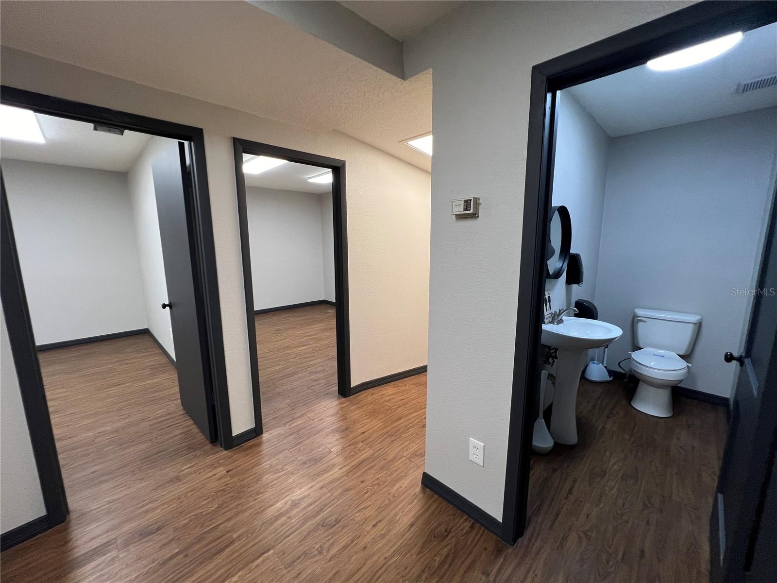Listing photo id 22 for 512 Dale Mabry Highway