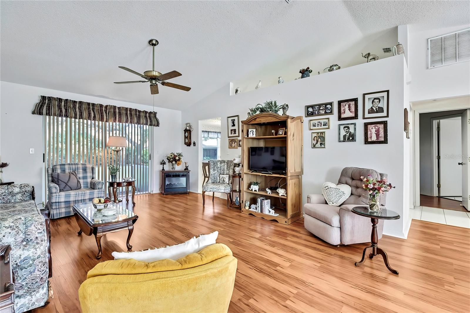 Image 10 of 39 For 5069 Gaston Street