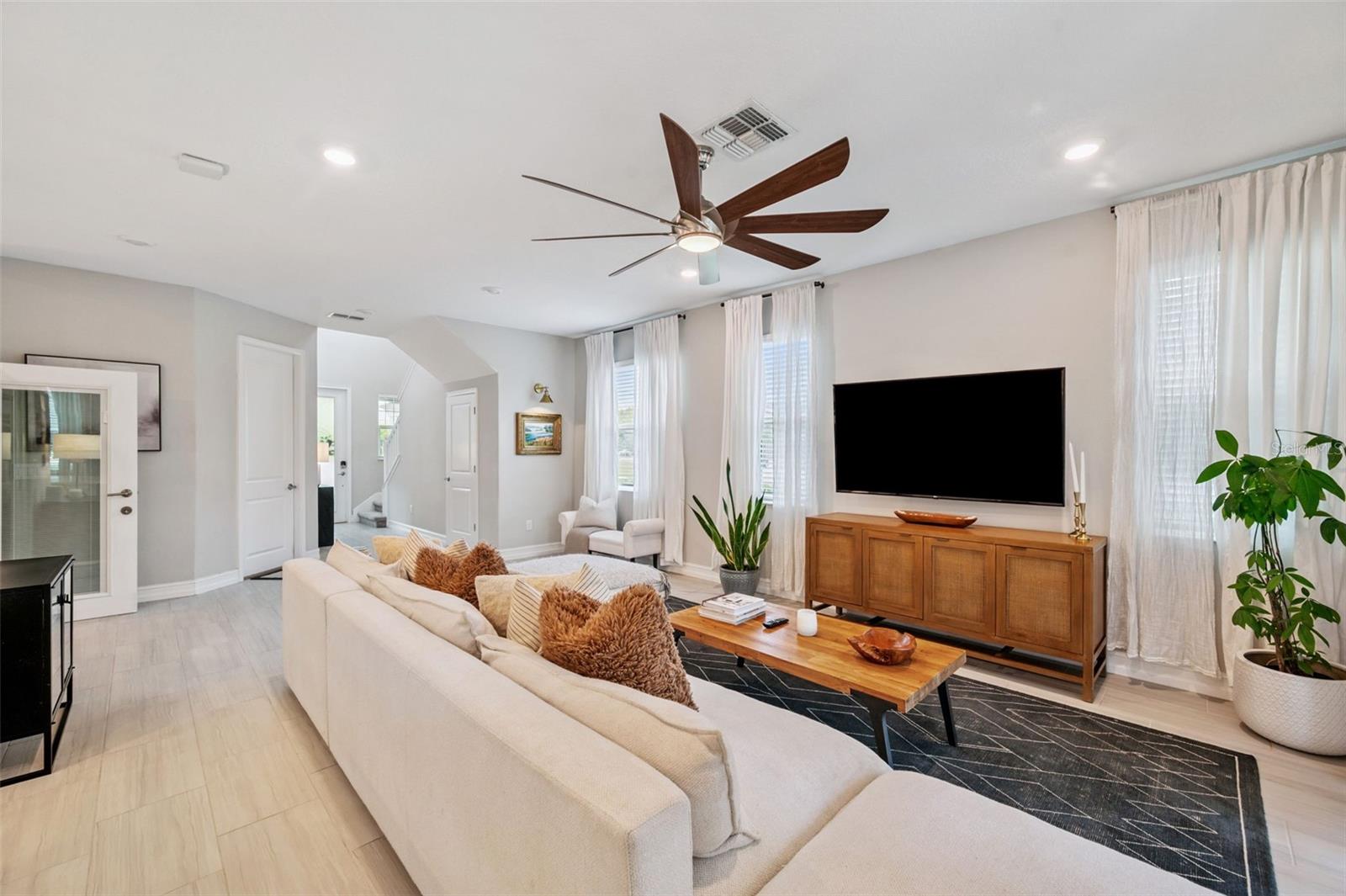 Image 10 of 88 For 4869 San Martino Drive