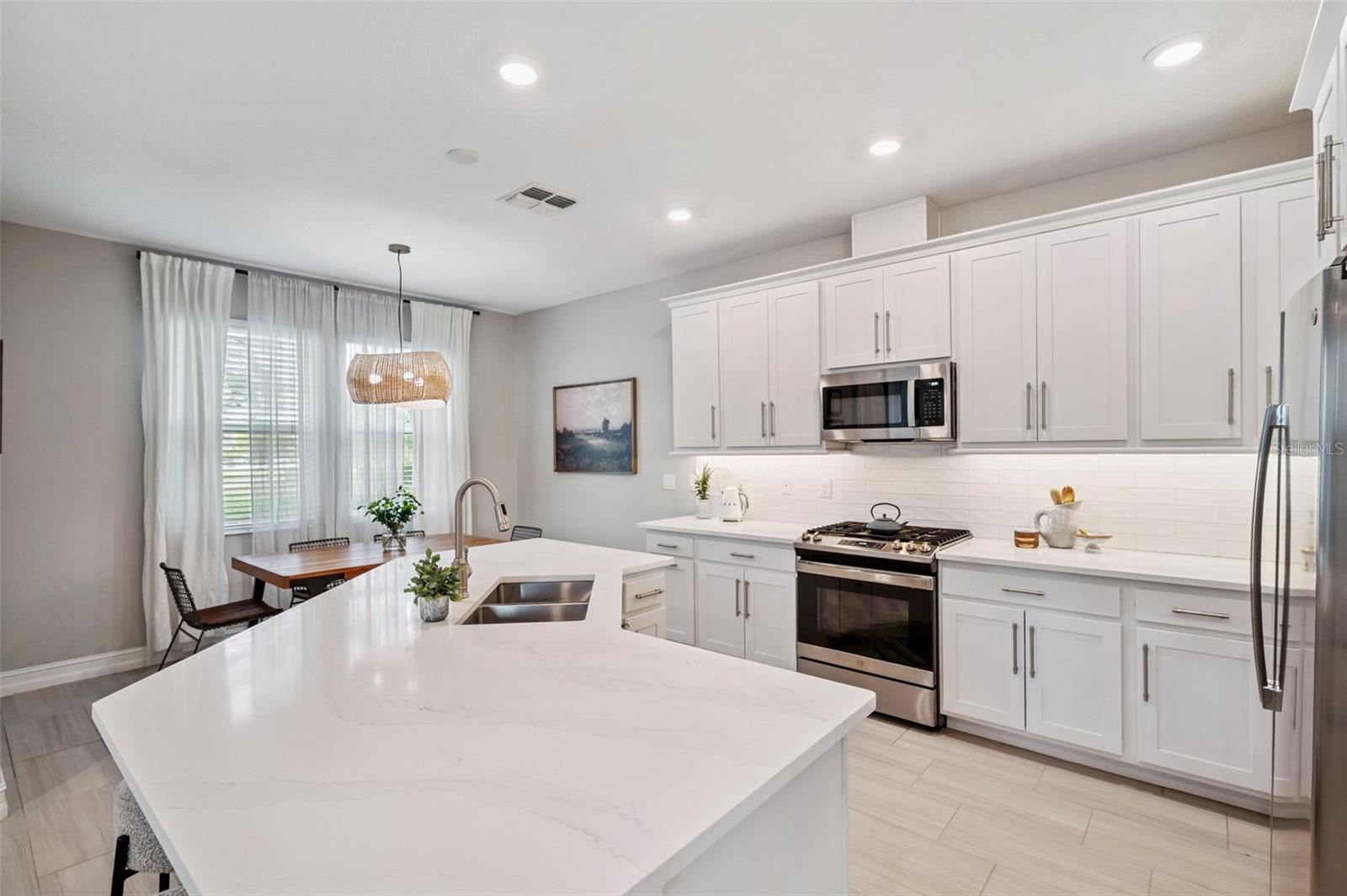 Image 12 of 88 For 4869 San Martino Drive