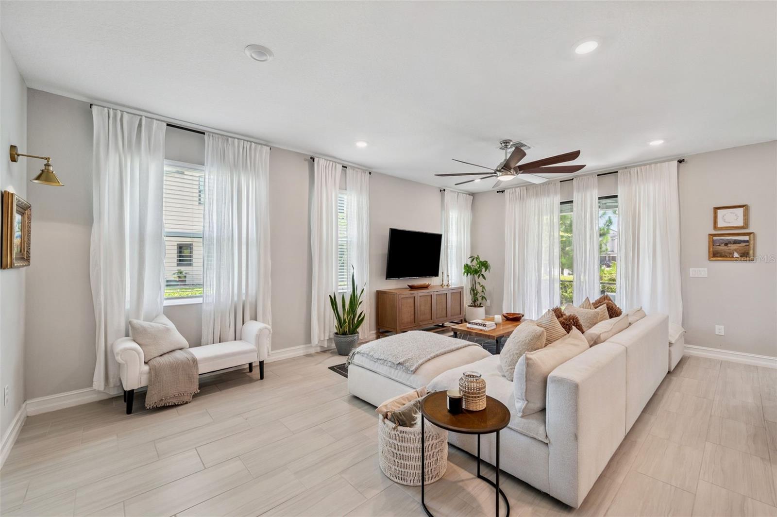 Image 9 of 88 For 4869 San Martino Drive