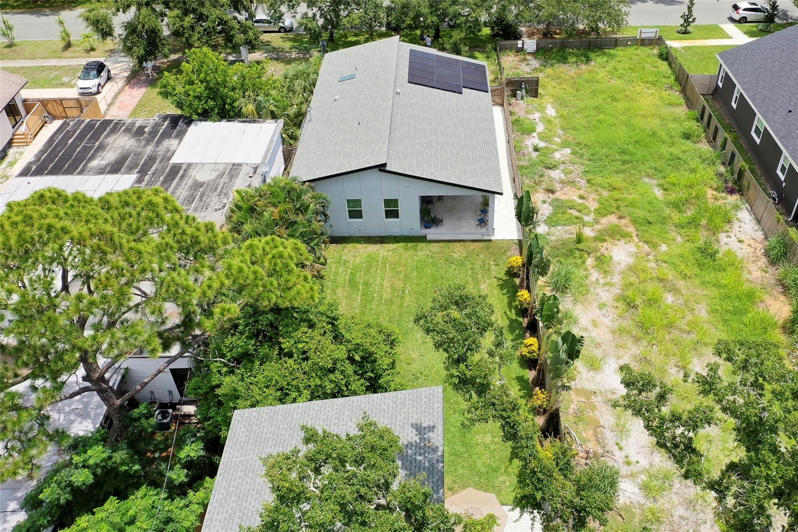 Image 40 of 45 For 2637 Bayside Drive S