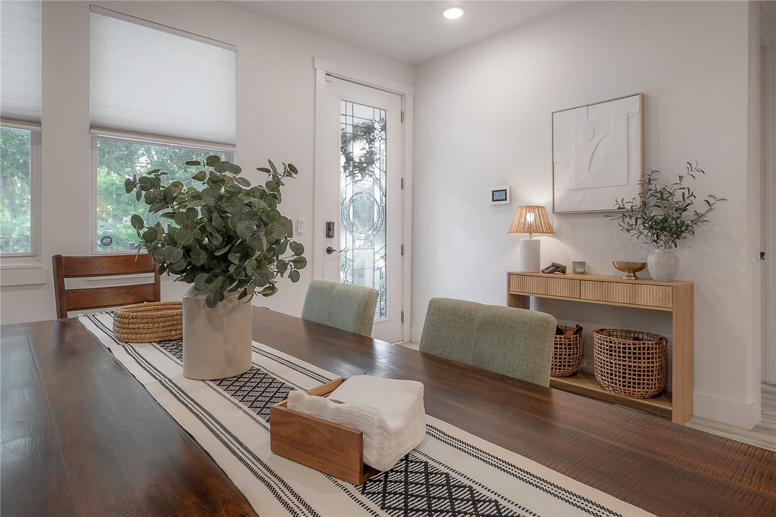 Image 11 of 43 For 208 Floribraska Avenue